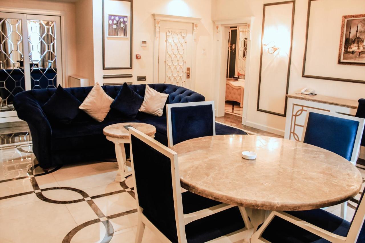 Iron Hotel Hokmeli Bagian luar foto